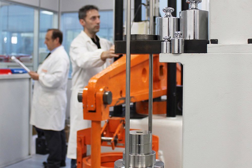 Taratura degli strumenti di misura: cos’è, a cosa serve e ogni quanto va fatta